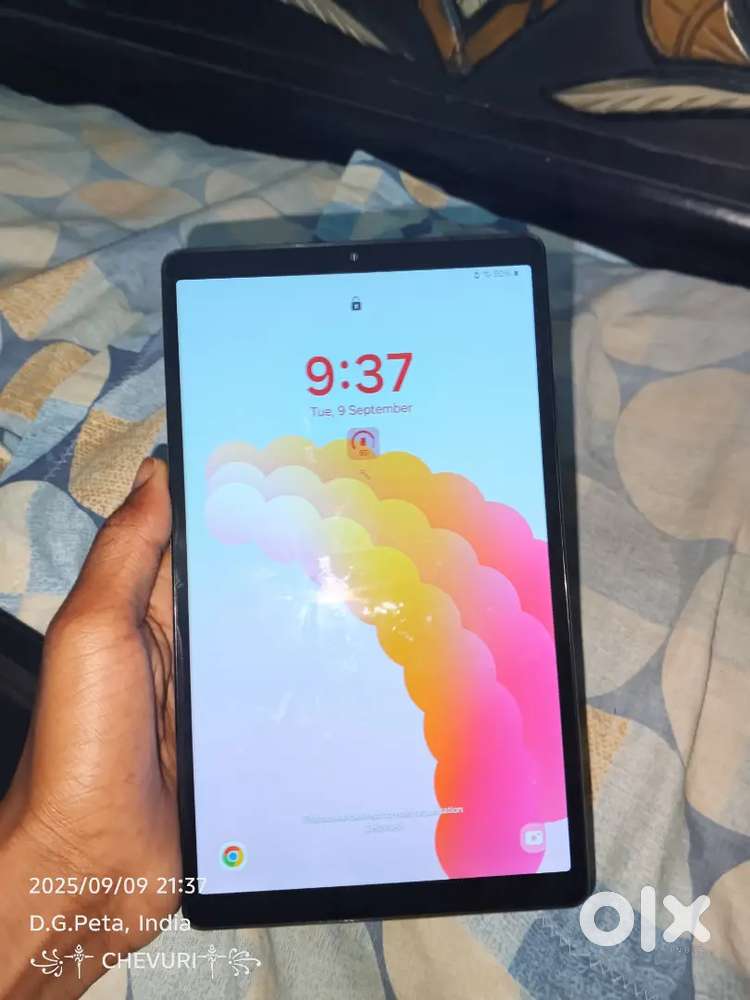 Samsung a7 lite tab new one is 12000 I am give 6k orginal