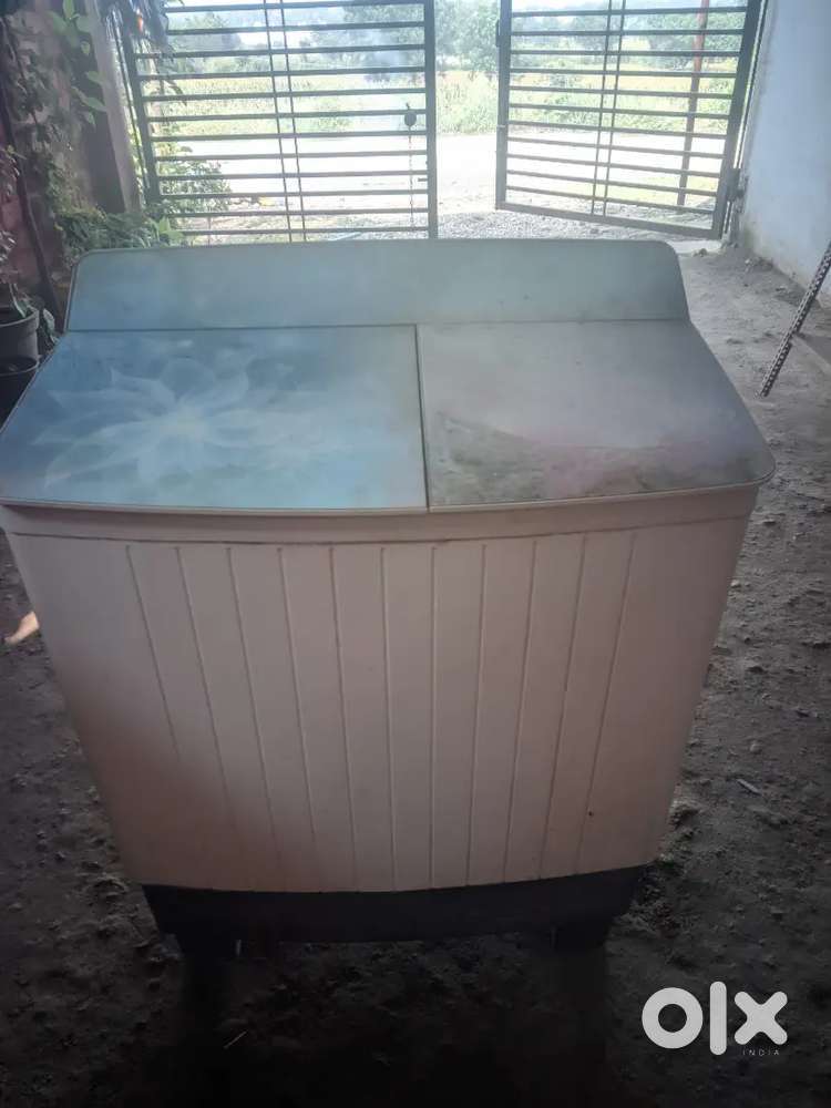 HYUNDAI WASHING MACHINE