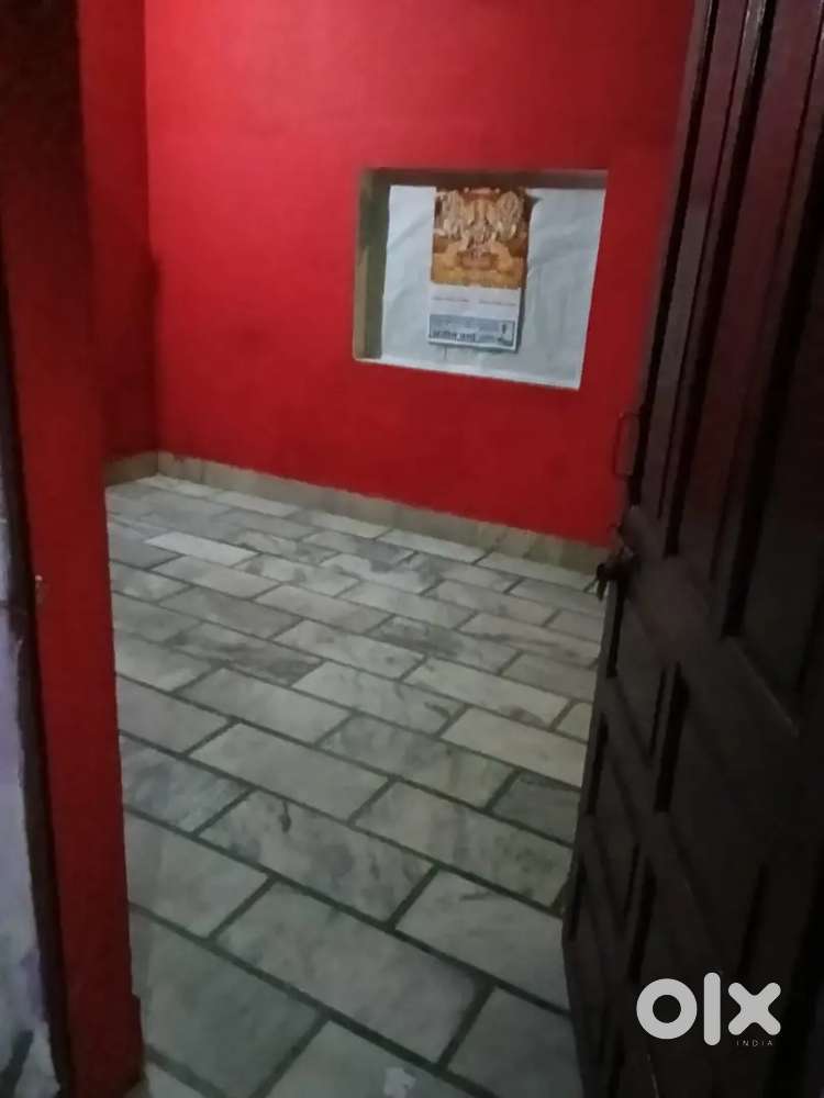 2 room set availible