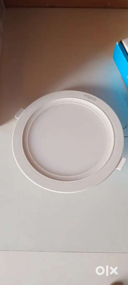 Wipro 10w led (warm white)new