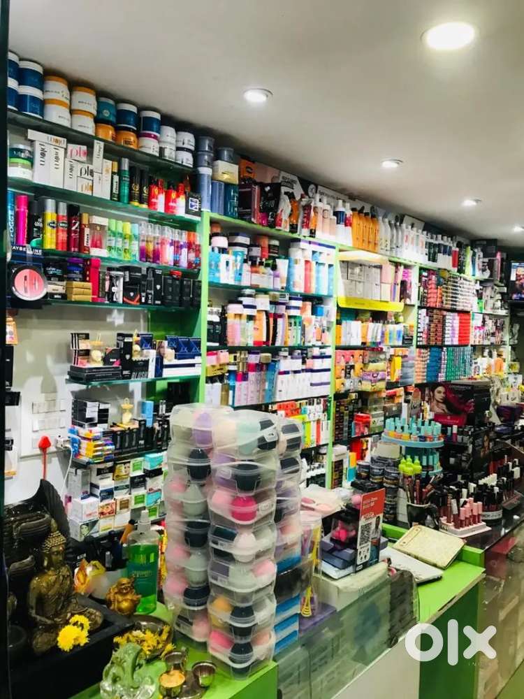 Female for shop cosmetic and artificial jewellery