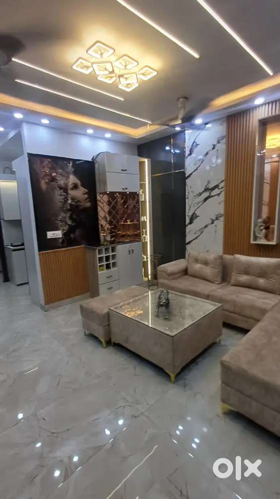 3 BHK luxury flat with lift and car parking