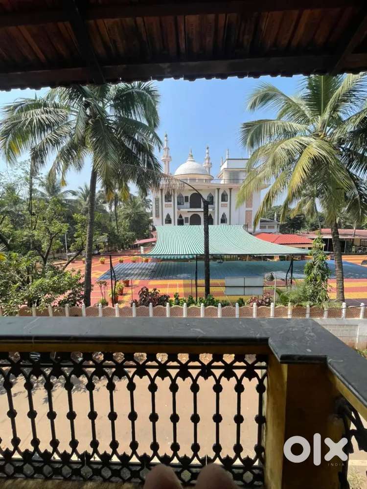 Spacious bungalow rent in prime location