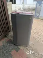 Super condition single door fridge good condition