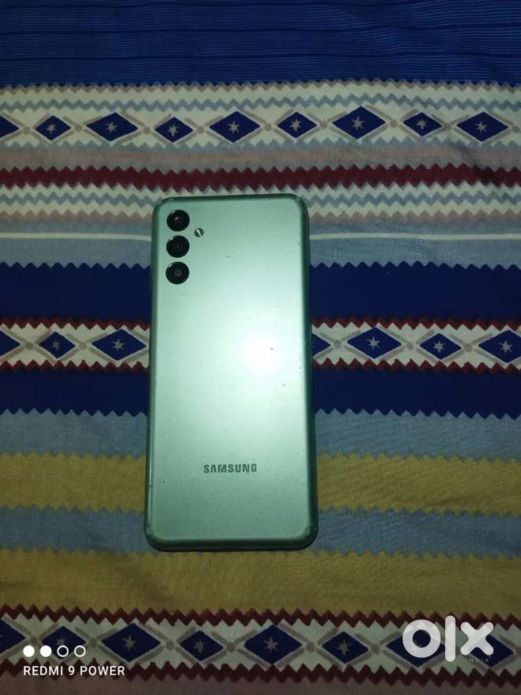 With bow original charger and data cable