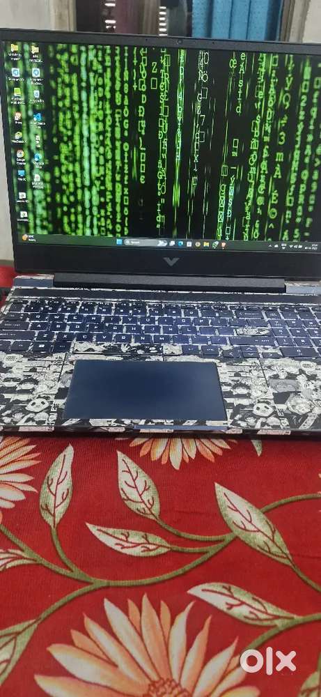 Hp victus laptop ..