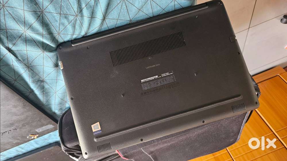Dell Laptop intel i7 8th gen 16 GB RAM 512 GB SSD 16 inch screen