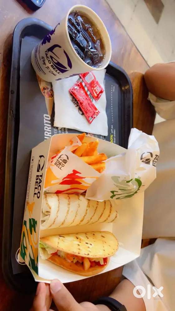 Ev showroom and restaurant for rent