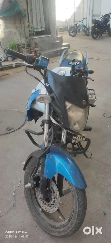 Bike ok condition / good milage / bule colur
