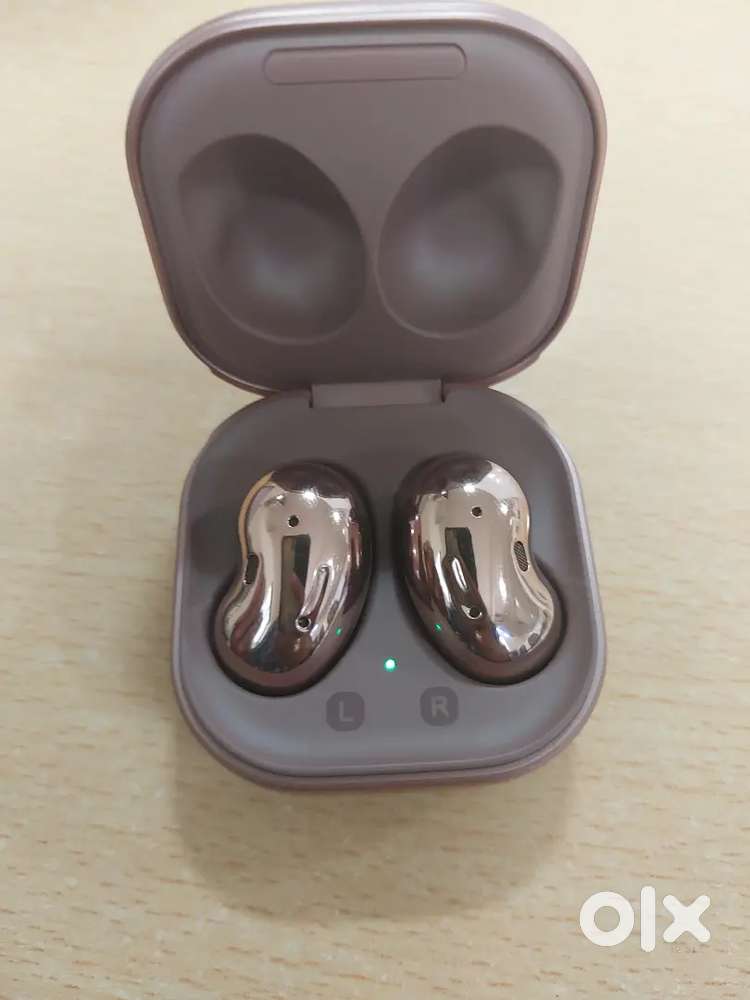Samsung live buds model sm r180