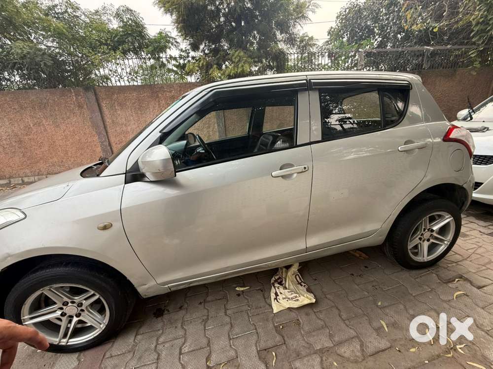 Maruti Suzuki Swift 2014 Diesel 98000 Km Driven