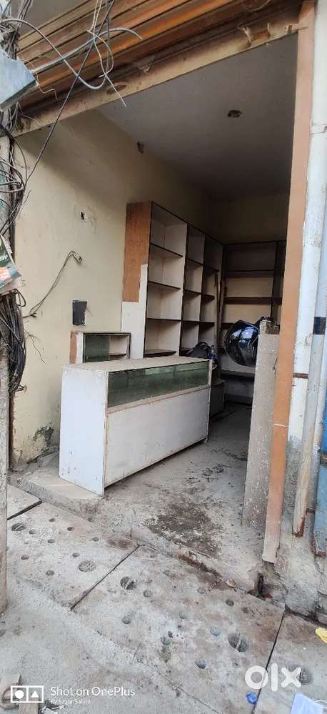 SHOP AVAILABLE FOR SALE IN MAHAVIR ENCLAVE