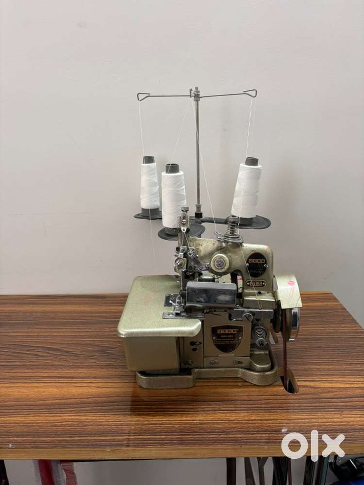 Overlock machine( Mint Condition)