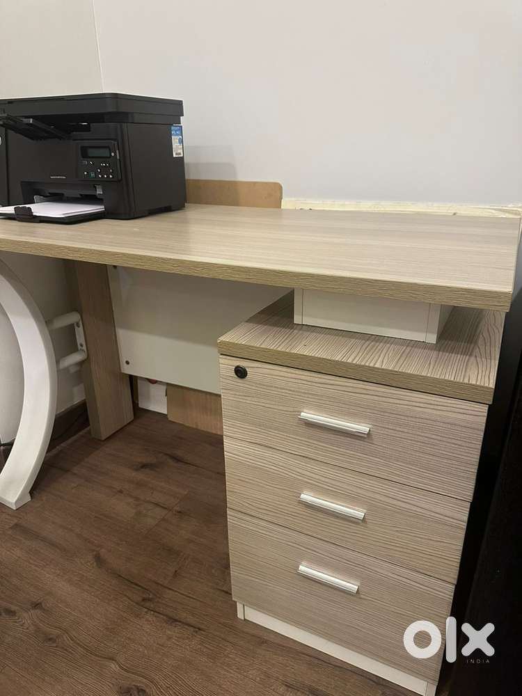 Study table and chair