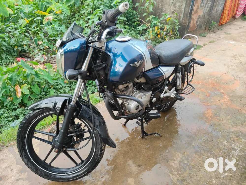 For sale : Bajaj V15(2017Model)