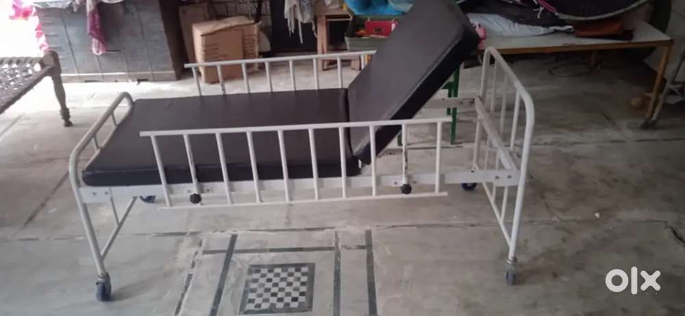 Hospital multipurpose bed
