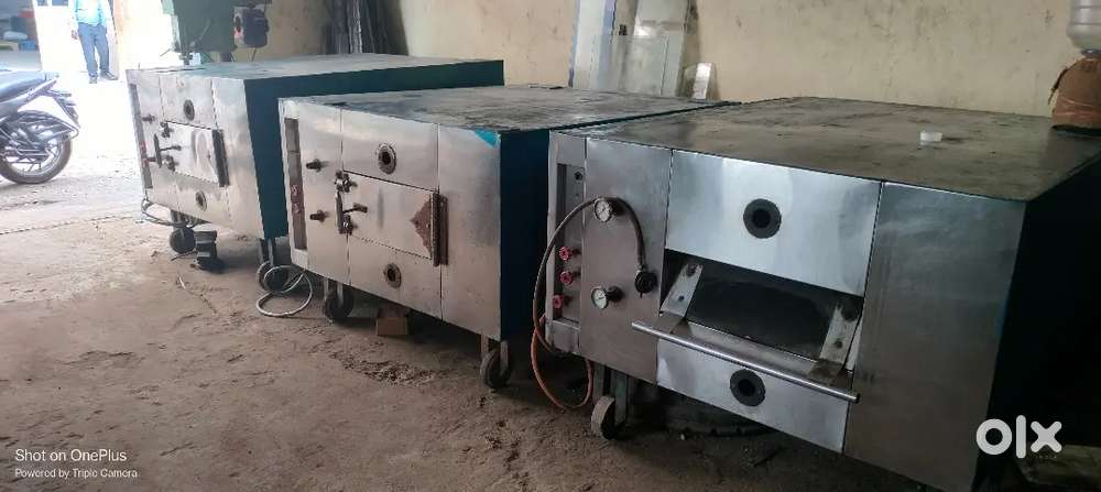 Gas oven for bakery use