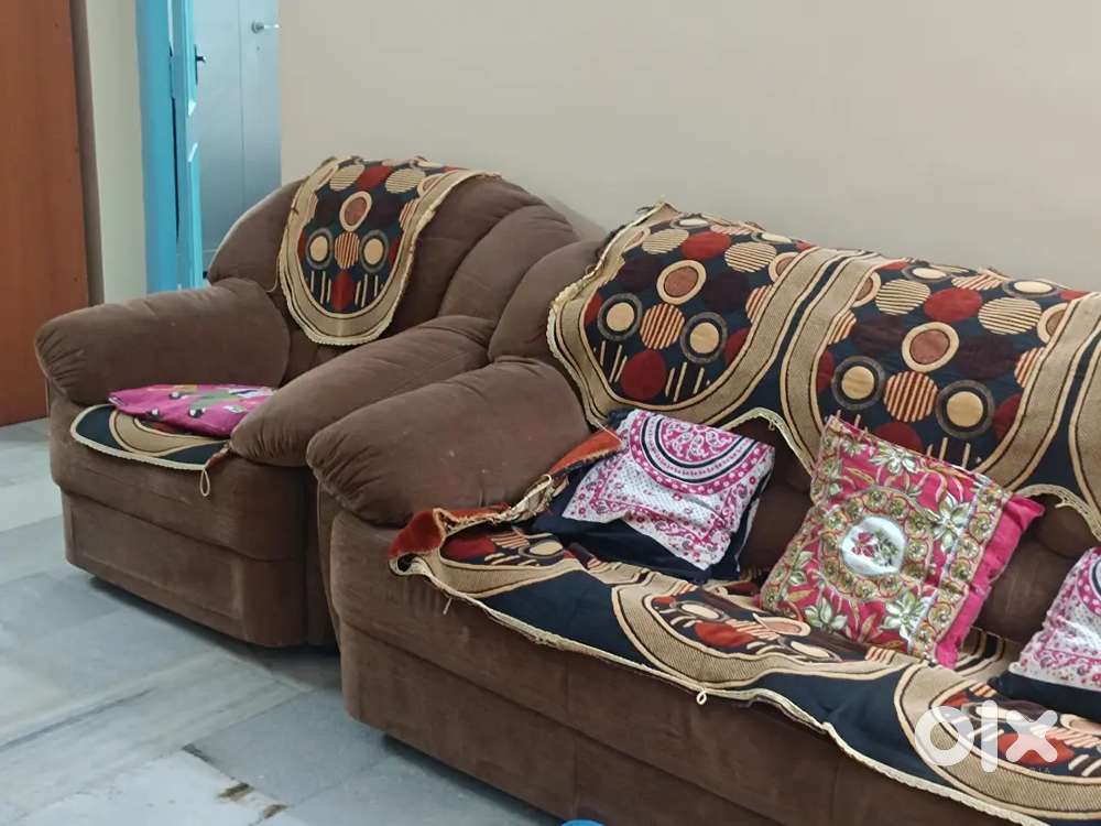 Sofa Set , Branded