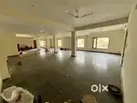 Spacious 2000 sq ft Commercial Space with Parking
