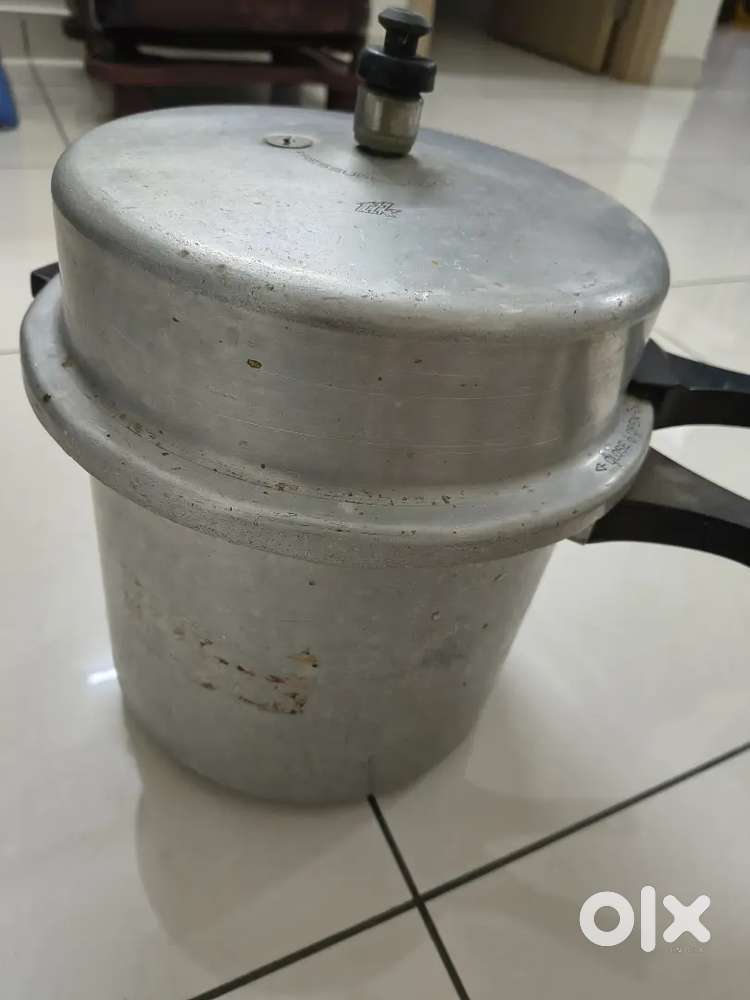 Heavy duty Aluminium Pressure Cooker 12 litres - Excellent condition