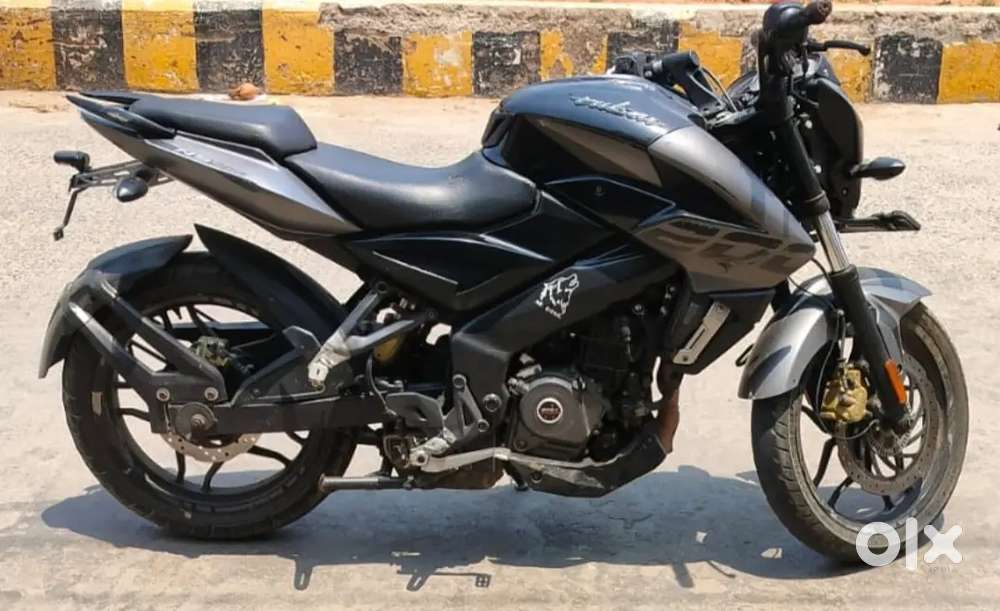 Ns 200 full condition bike