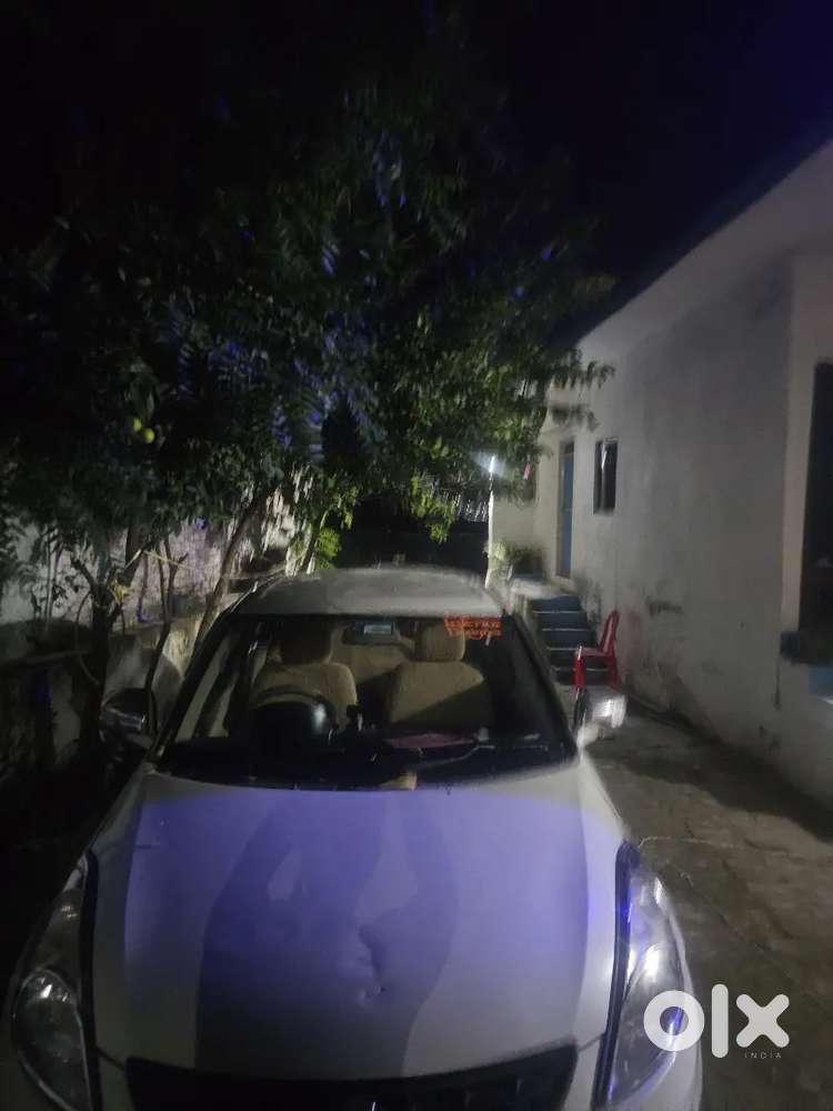 Maruti Suzuki Swift Dzire 2014 Petrol 50242 Km Driven