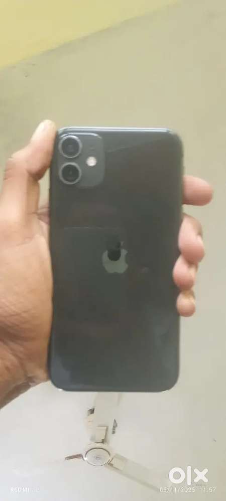 I phone 11 128GB good condition