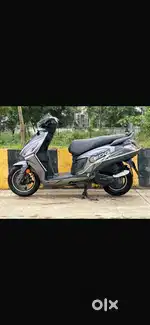 Bahut achi gadi hai engin me koi sikayat ni hai garanti hai