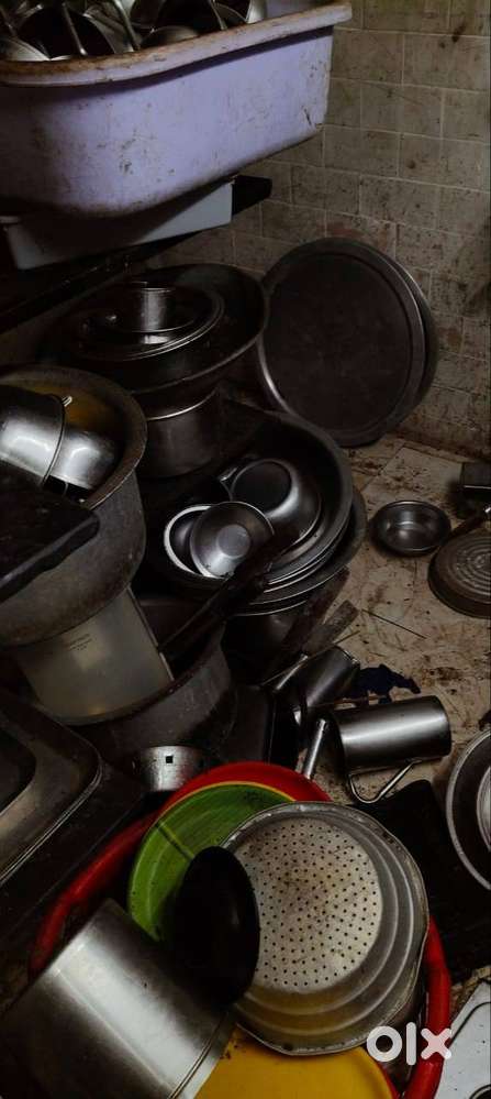 RESTAURANT KITCHEN EQUIPMENT