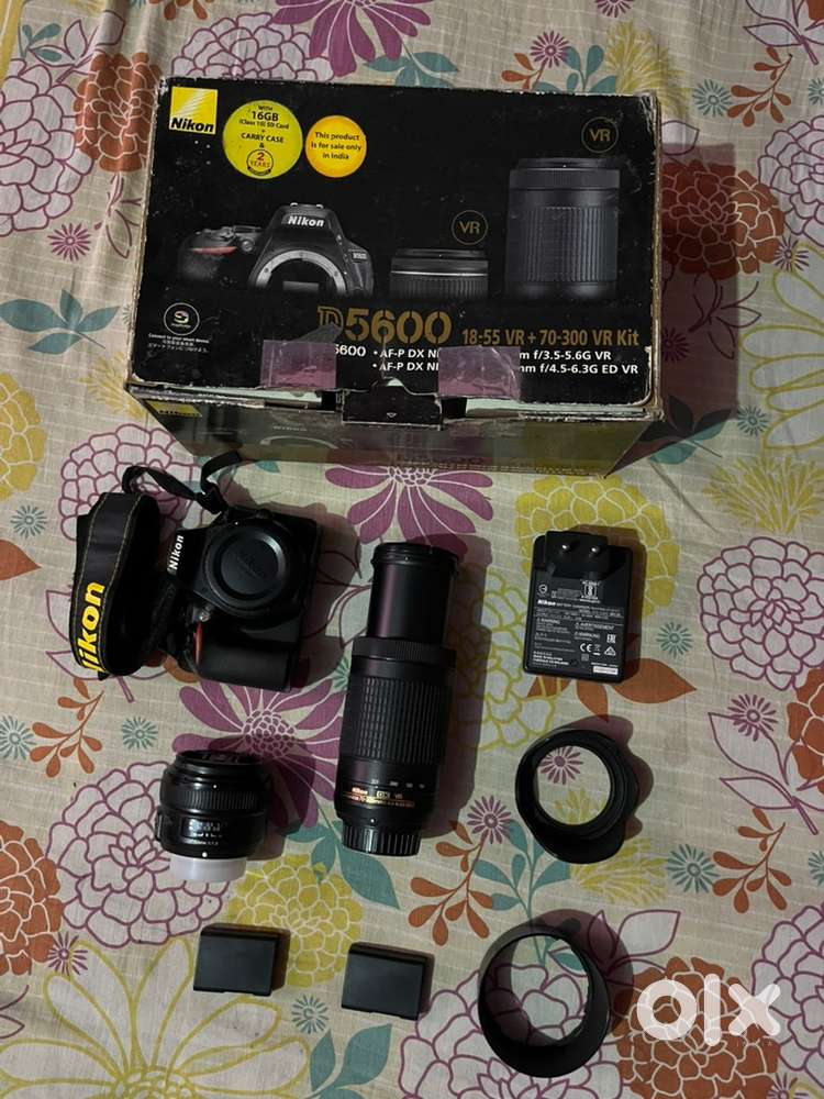 Nikon d5600 camera tuch screen full kit