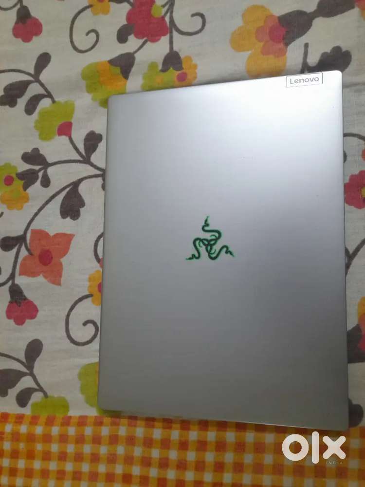 Intel i3 Laptop (8GB RAM,256GB SSD)-Bought in 2021,Excelent Condition