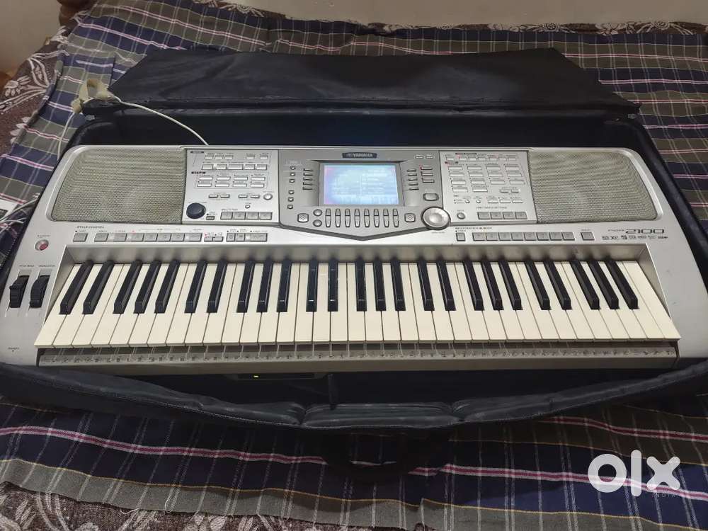 Yamaha psr 2100