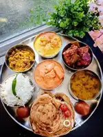 North Indian Cook for Chaap and veg kabab Food and accommodation