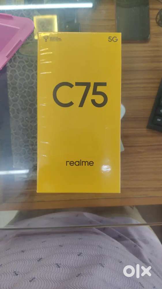 Looking a mobail technician girl or boy