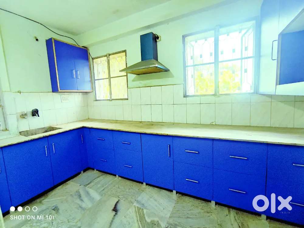 1,2&3 bhk flat To-Let South Civil Lines (near Sai Mandir Crossing)