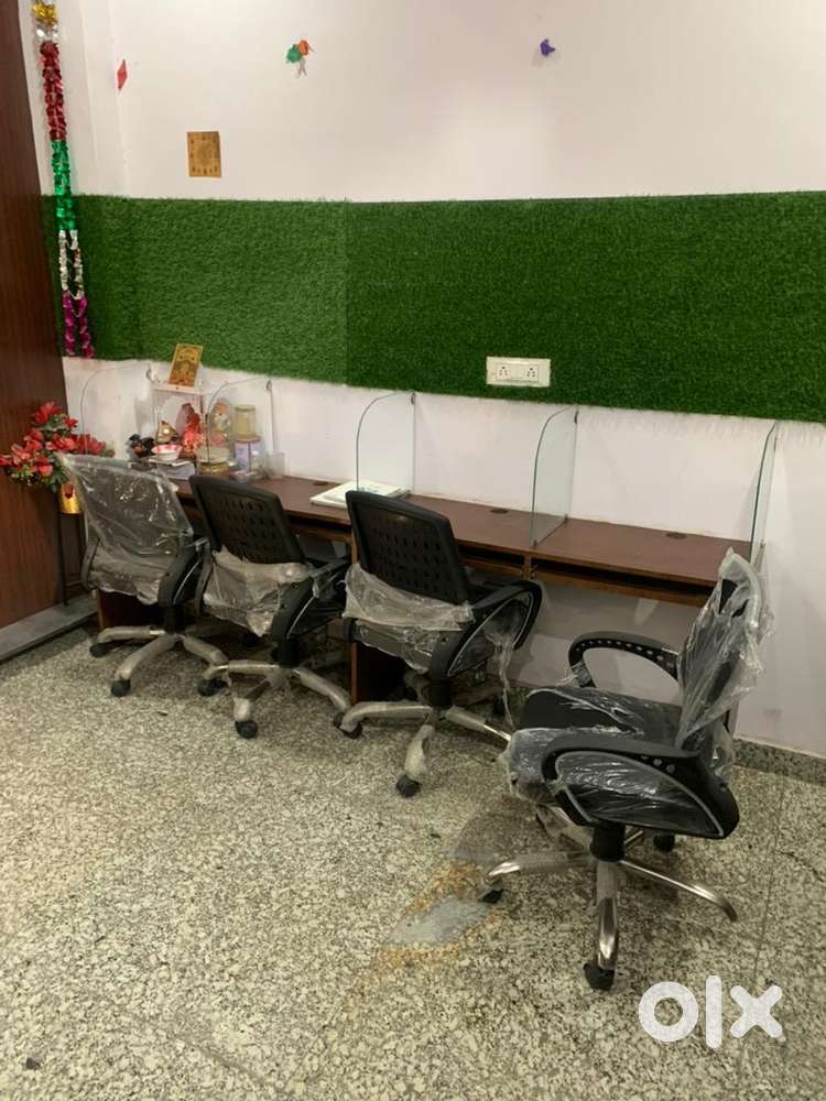 19 seats office for rent