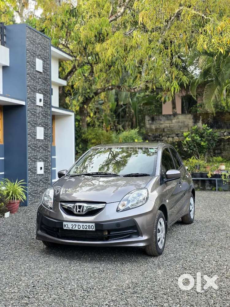 Honda Brio 2013 Petrol 92000 Km Driven in Showroom Condition