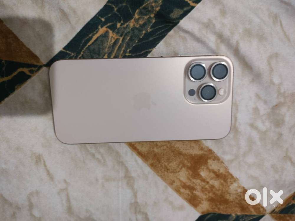 iPhone 16 Pro Max 256 storage