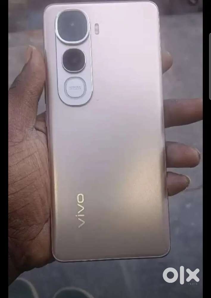 Vivo y400pro 5g 8gb ram 128gb