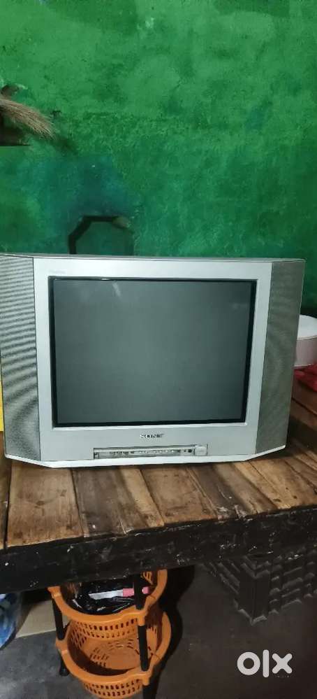 Sony colour TV Double speaker in Tv