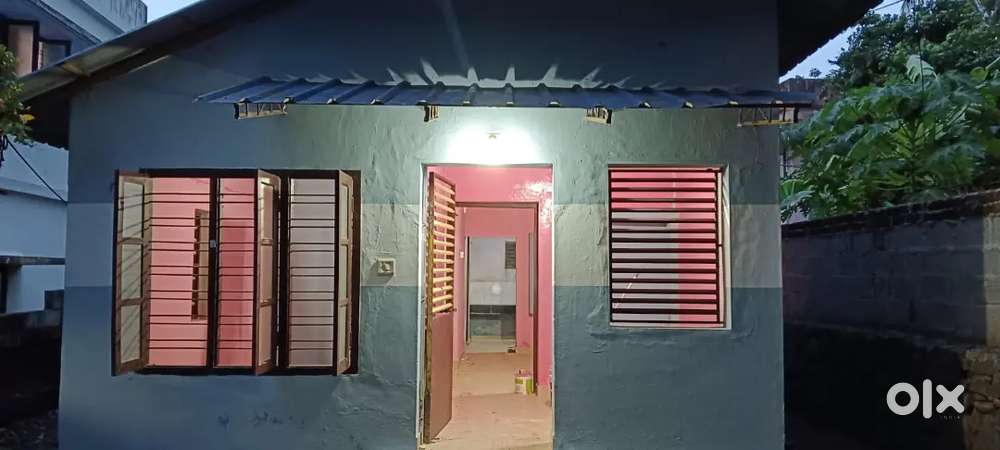 Independent Sheet Roofed House For Rent at Thirumala Mangattukadavu