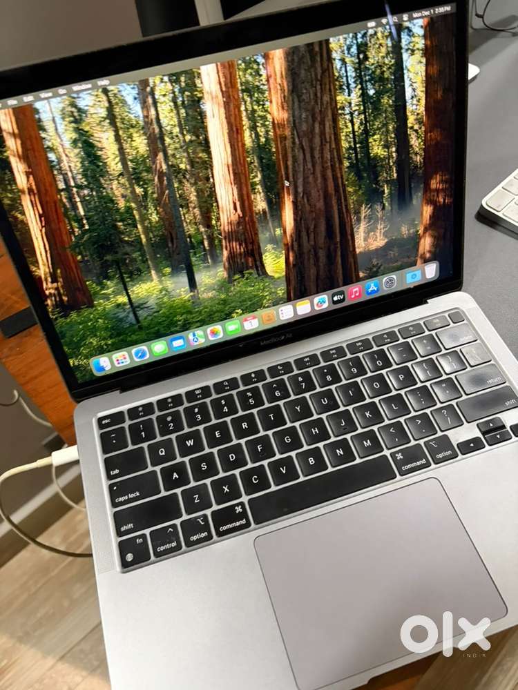 Macbook Air M1 2023