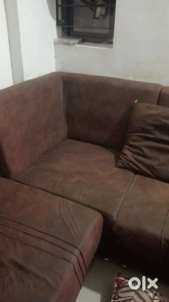 5 SITTING L SIZE SOFA