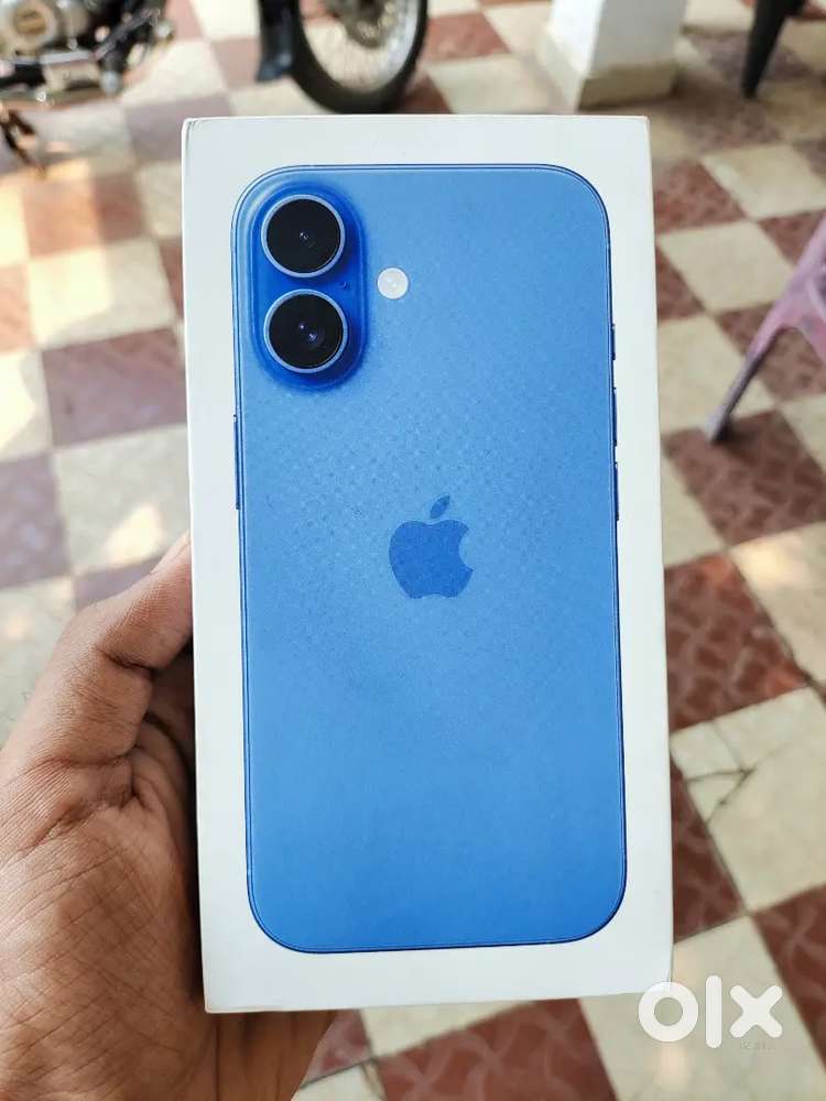 iPhone 15 & iPhone 16