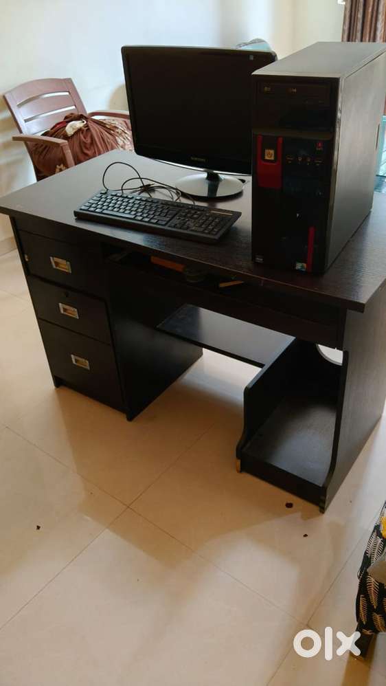 Computer table with drawer