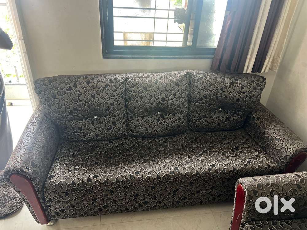 2 + 3 SEATER EXTREMELY COMFORTABLE SOFA SET