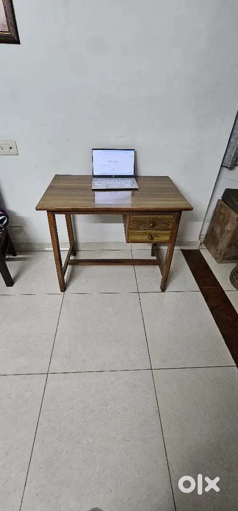 Computer Table