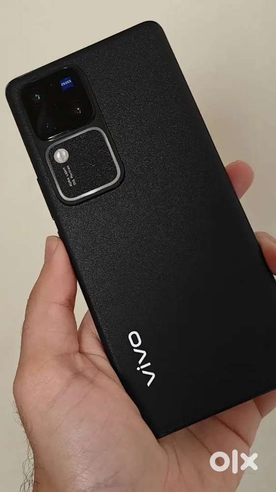 VIVO V30 LRO 12 /512