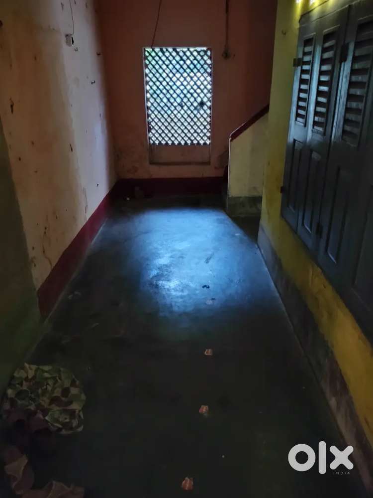 Want to sell my own house with 1 bike parking area and 1 small garden.