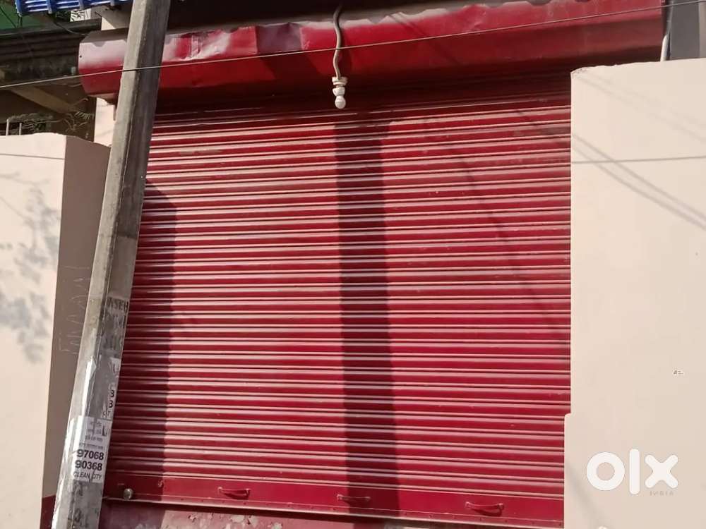 Shop available for rent in Lalganesh, Banik Para